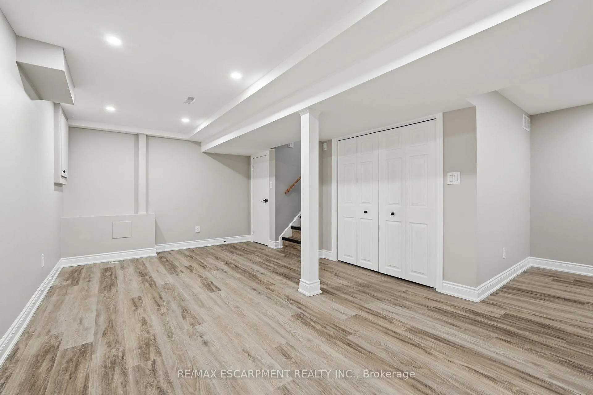 Photo 40 of 55 Ventura Drive, Hamilton, Stoney Creek Mountain — HOMEH