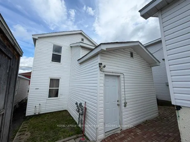 Photo 6 of 68 Father Costello Drive, Timmins, SCH - Main Area — HOMEH