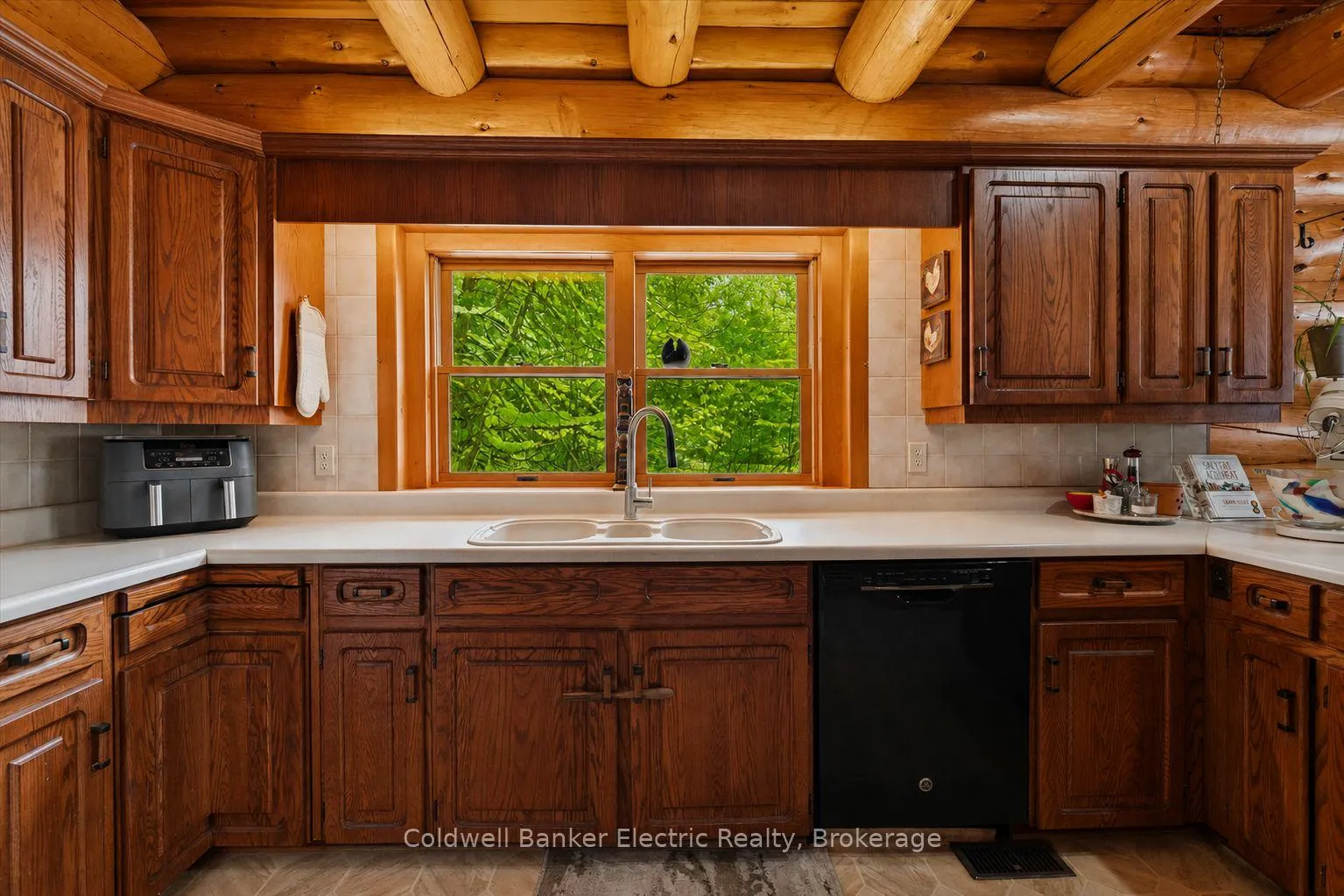 Photo 14 of 197 Hillside Drive, Kawartha Lakes, Somerville — HOMEH