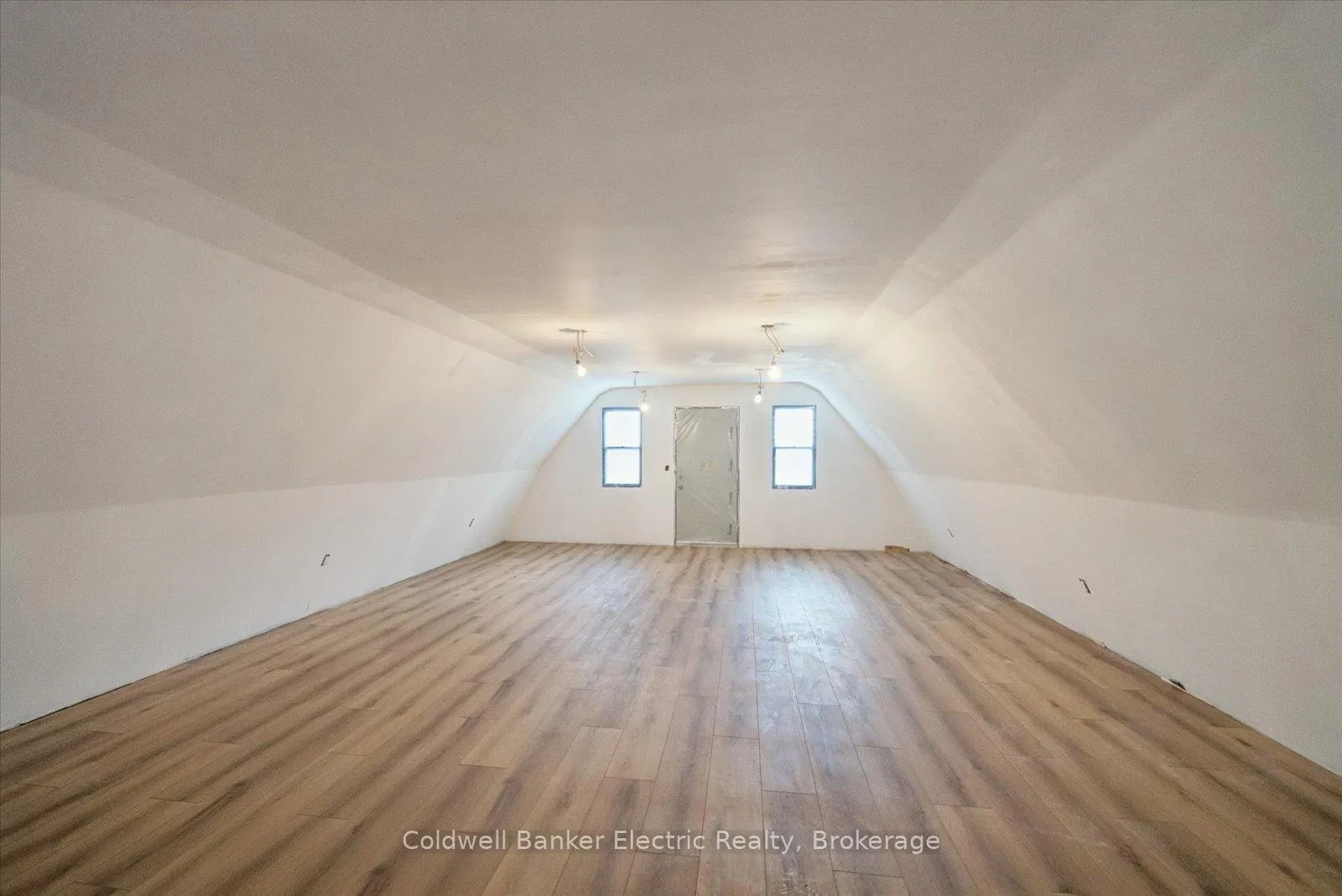 Photo 45 of 197 Hillside Drive, Kawartha Lakes, Somerville — HOMEH