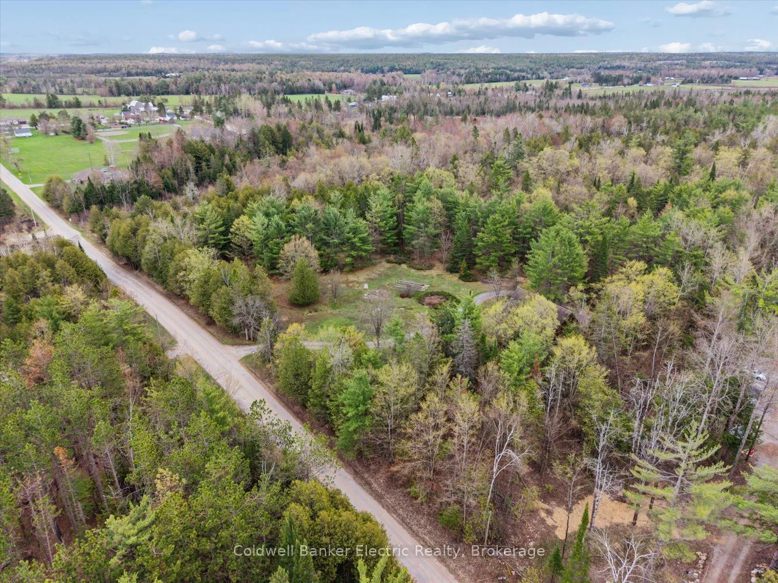 Photo 49 of 197 Hillside Drive, Kawartha Lakes, Somerville — HOMEH