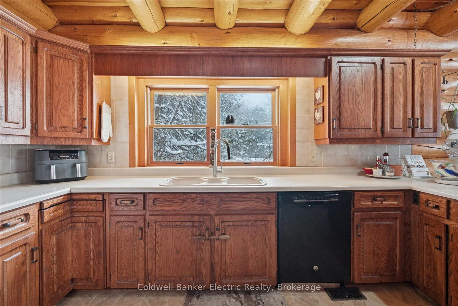 Photo 17 of 197 Hillside Drive, Kawartha Lakes, Somerville — HOMEH