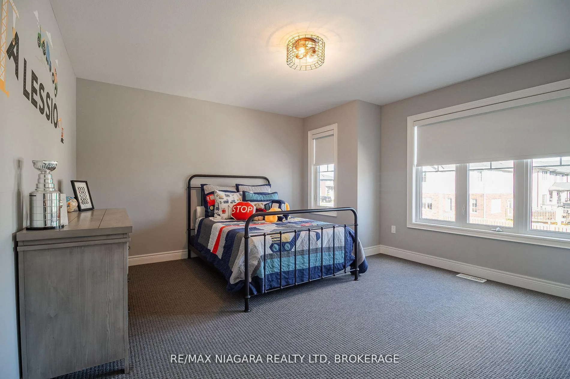Photo 25 of 6 Myrtle Street, Pelham, Fonthill — HOMEH