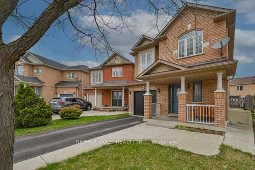 Photo 2 of 116 Heartleaf Crescent, Brampton, Fletcher's Meadow — HOMEH