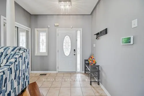 Photo 4 of 116 Heartleaf Crescent, Brampton, Fletcher's Meadow — HOMEH