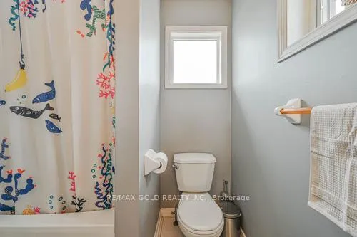 Photo 23 of 116 Heartleaf Crescent, Brampton, Fletcher's Meadow — HOMEH