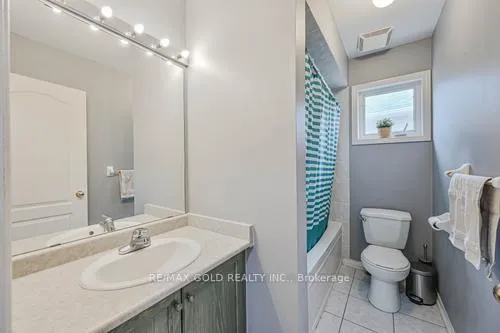 Photo 24 of 116 Heartleaf Crescent, Brampton, Fletcher's Meadow — HOMEH