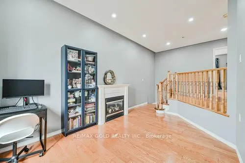 Photo 27 of 116 Heartleaf Crescent, Brampton, Fletcher's Meadow — HOMEH