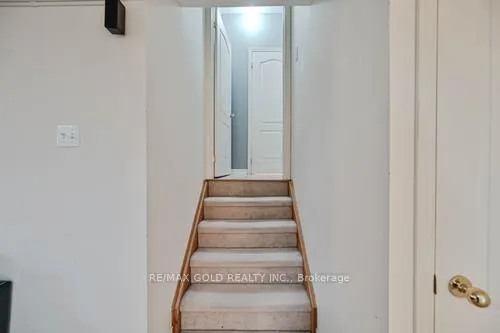 Photo 29 of 116 Heartleaf Crescent, Brampton, Fletcher's Meadow — HOMEH