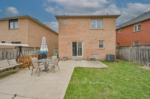 Photo 37 of 116 Heartleaf Crescent, Brampton, Fletcher's Meadow — HOMEH