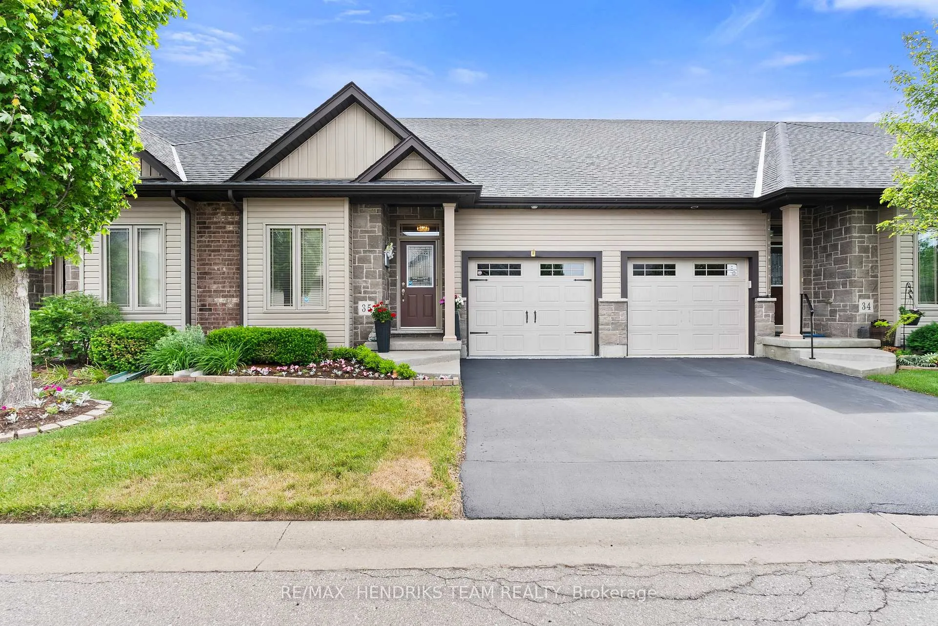 Photo 1 of Unit 35, 9440 Eagle Ridge Drive, Niagara Falls, Forestview — HOMEH