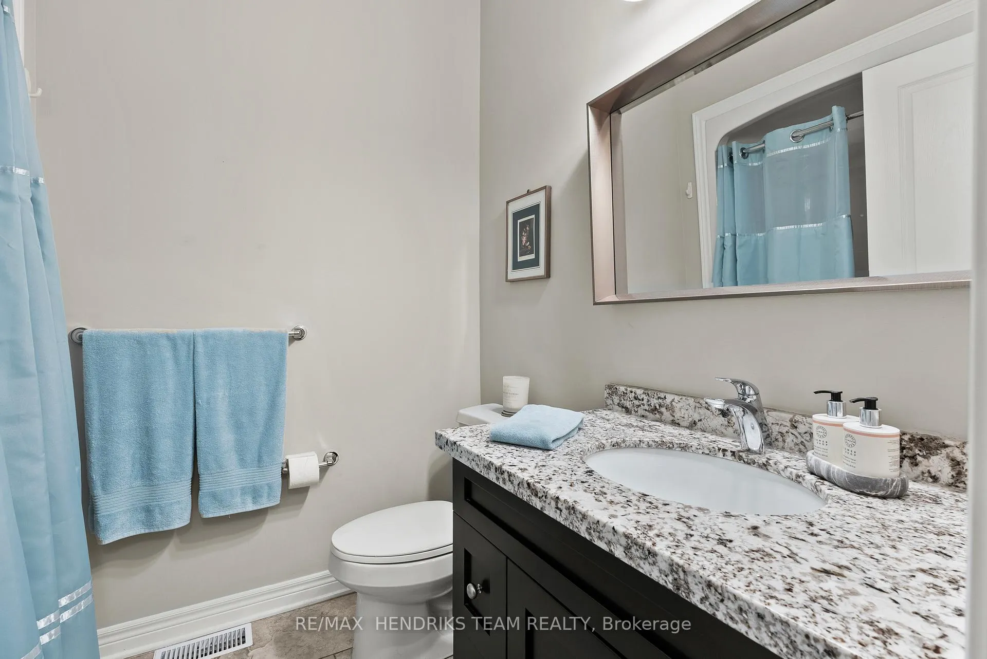 Photo 6 of Unit 35, 9440 Eagle Ridge Drive, Niagara Falls, Forestview — HOMEH