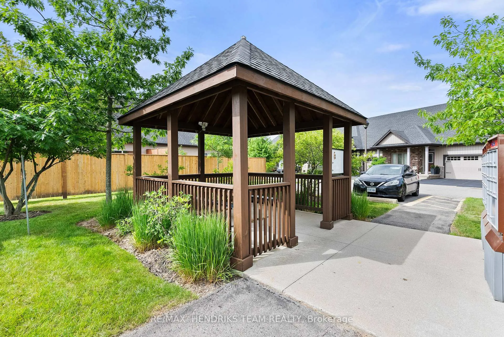Photo 38 of Unit 35, 9440 Eagle Ridge Drive, Niagara Falls, Forestview — HOMEH