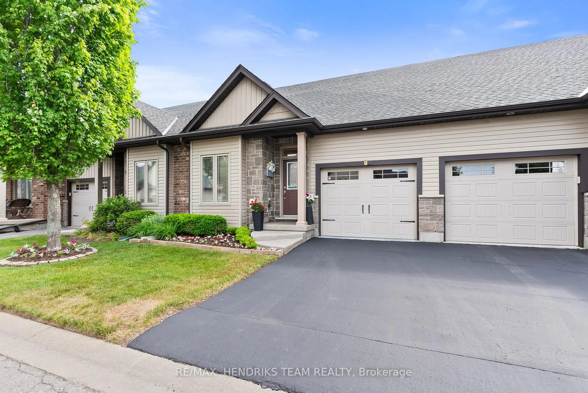 Photo 43 of Unit 35, 9440 Eagle Ridge Drive, Niagara Falls, Forestview — HOMEH