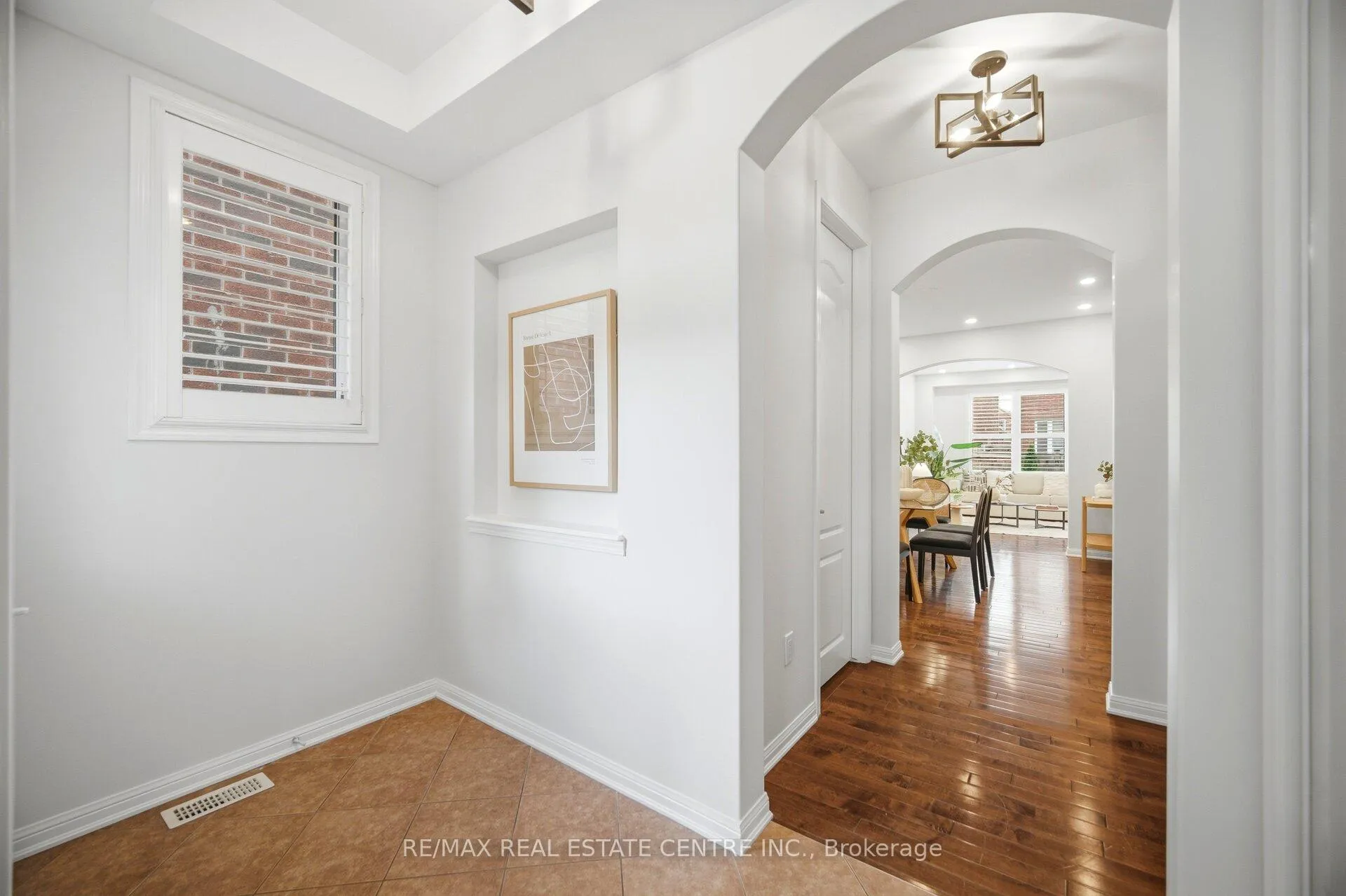 Photo 8 of 1135 Solomon Court, Milton, Willmott — HOMEH