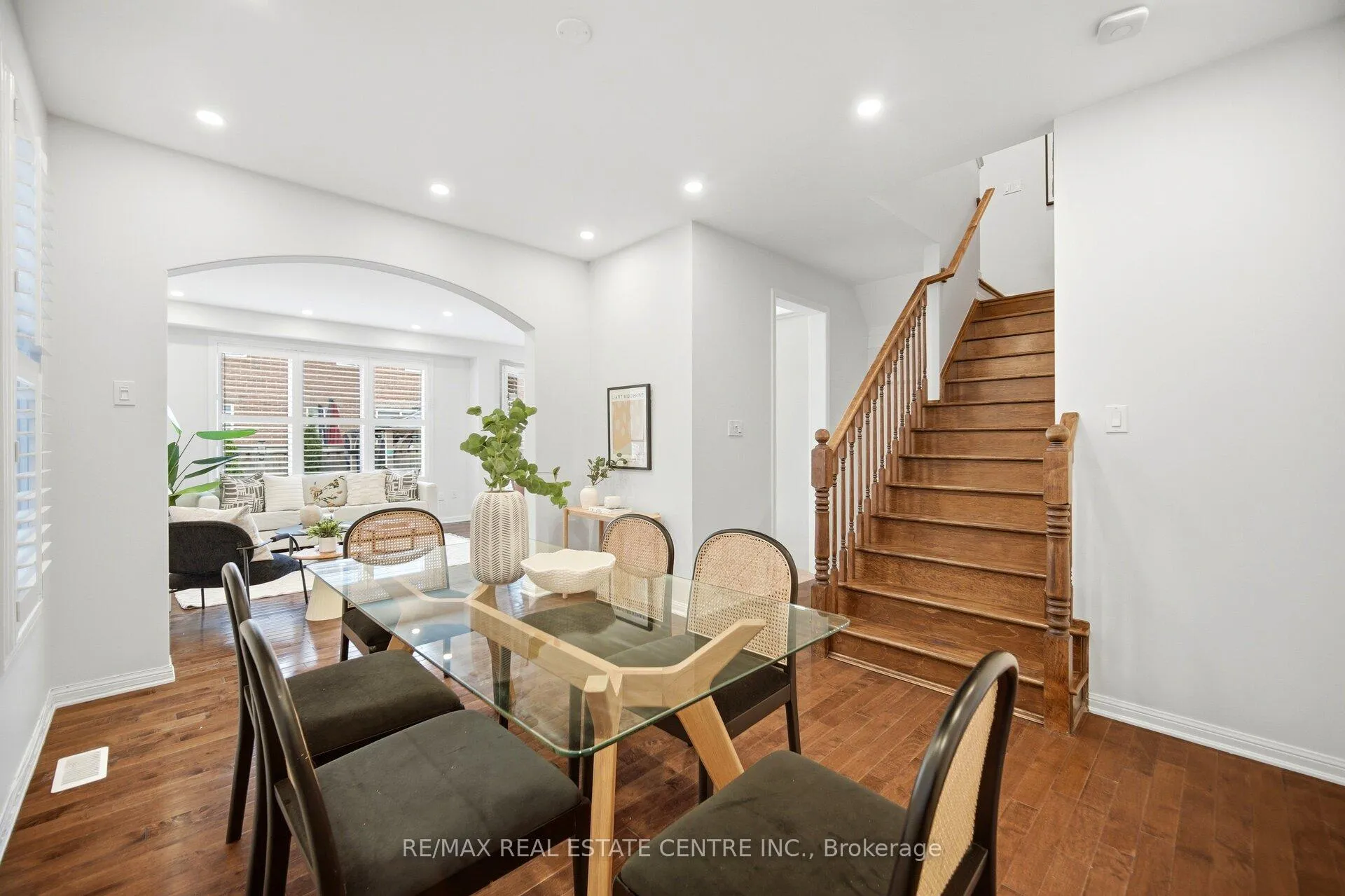 Photo 10 of 1135 Solomon Court, Milton, Willmott — HOMEH