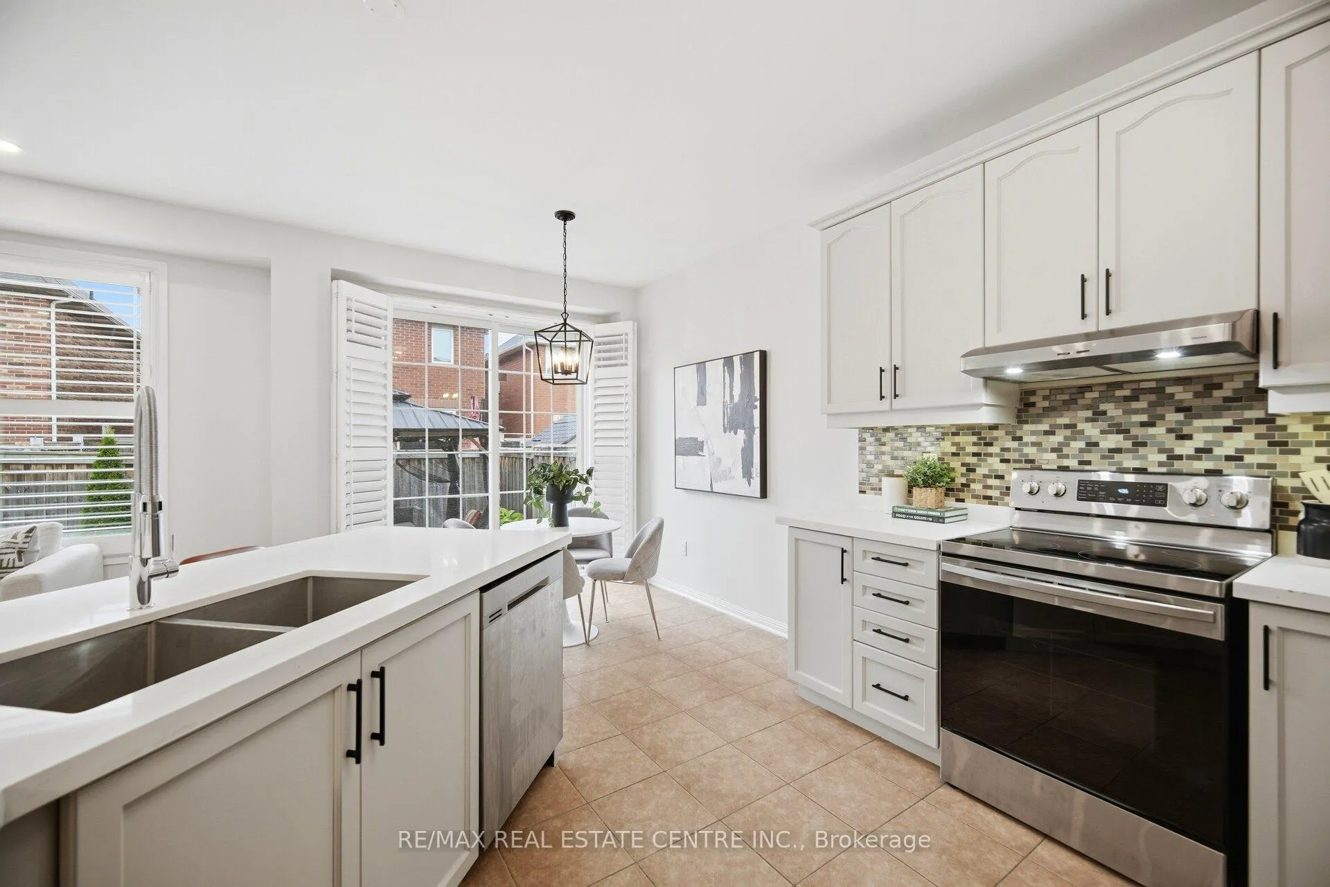 Photo 16 of 1135 Solomon Court, Milton, Willmott — HOMEH