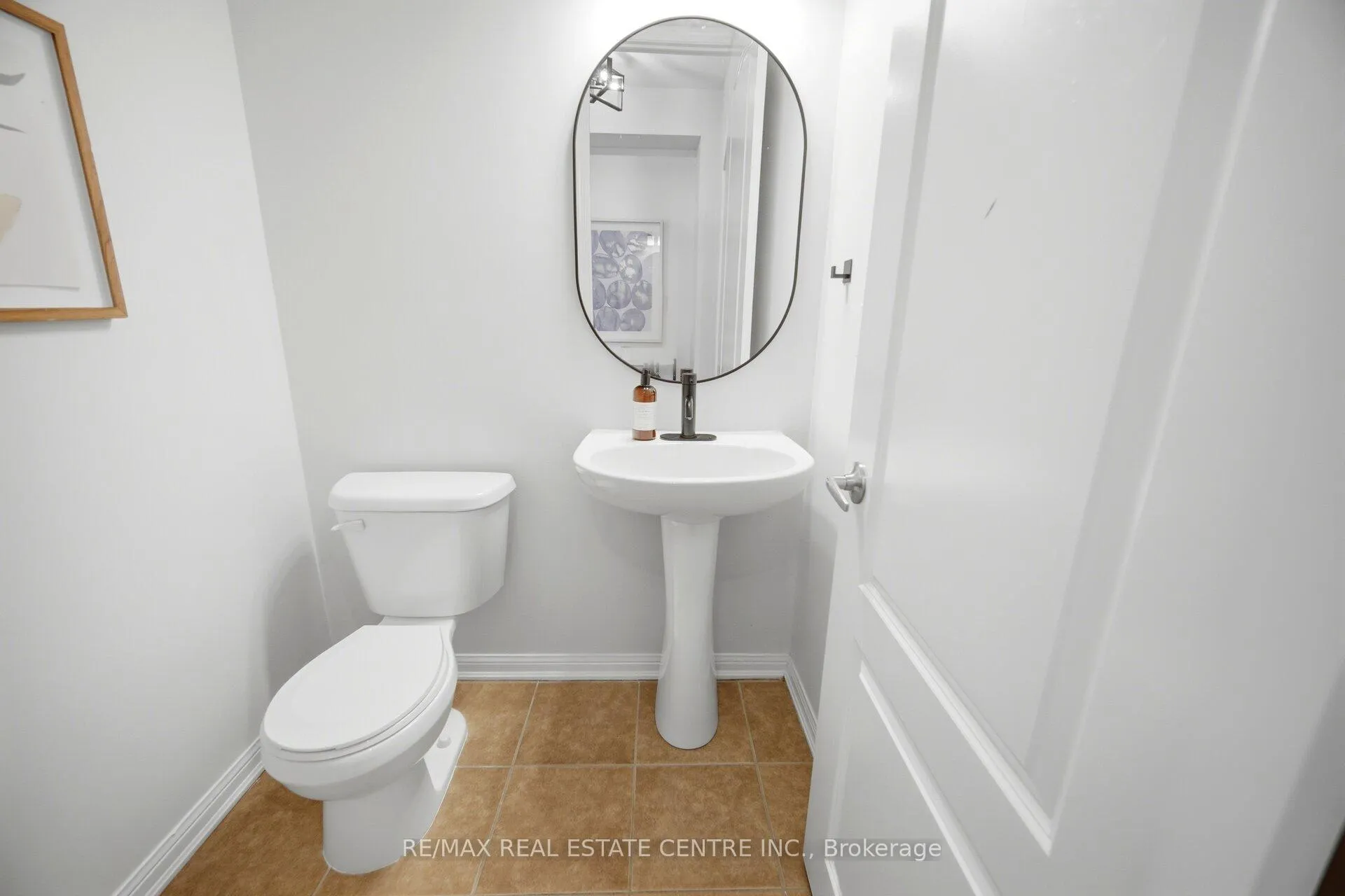 Photo 20 of 1135 Solomon Court, Milton, Willmott — HOMEH