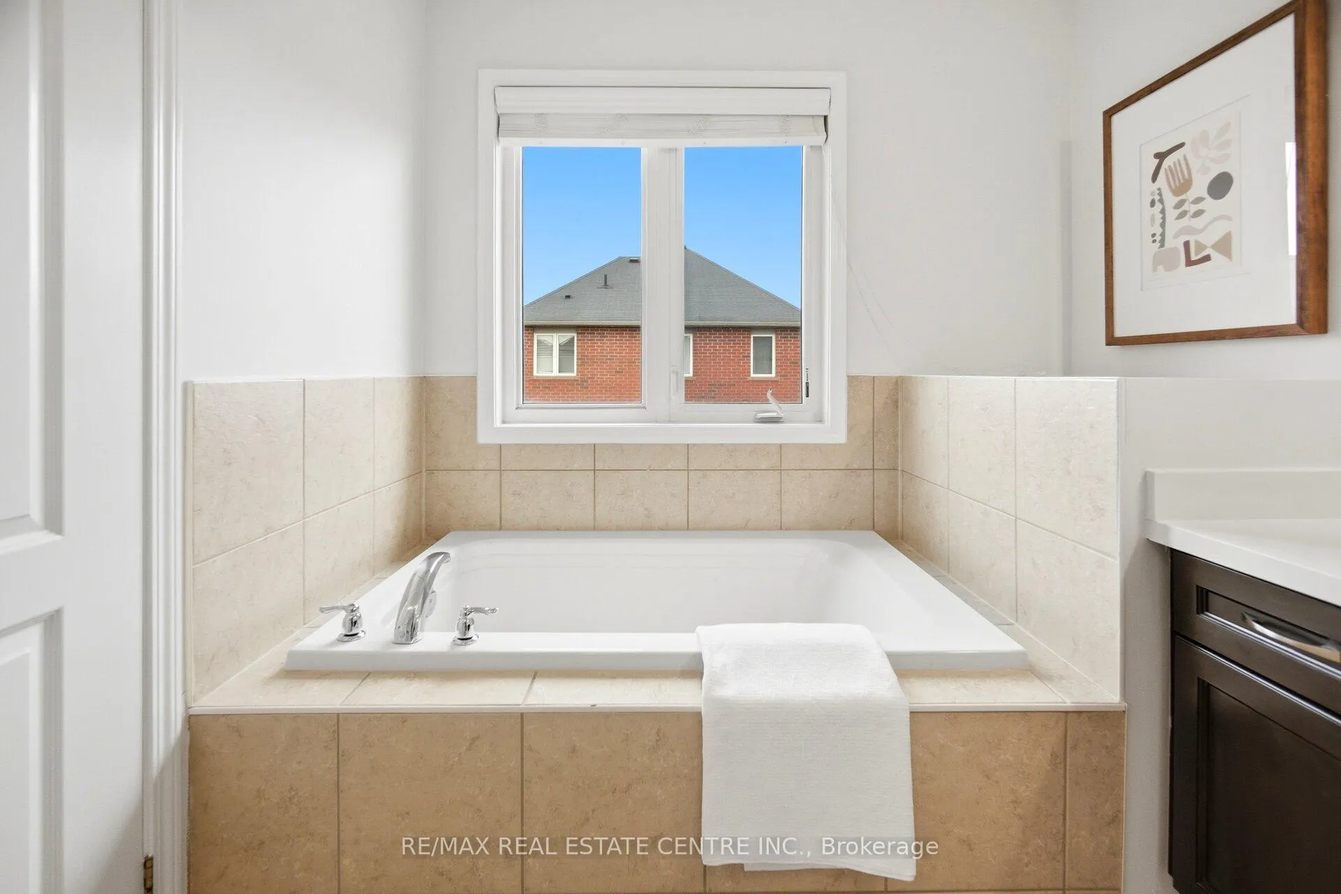 Photo 26 of 1135 Solomon Court, Milton, Willmott — HOMEH