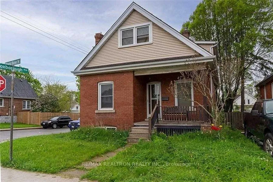 Photo 1 of Unit Upper Level, 121 Park Row N, Hamilton, Crown Point — HOMEH