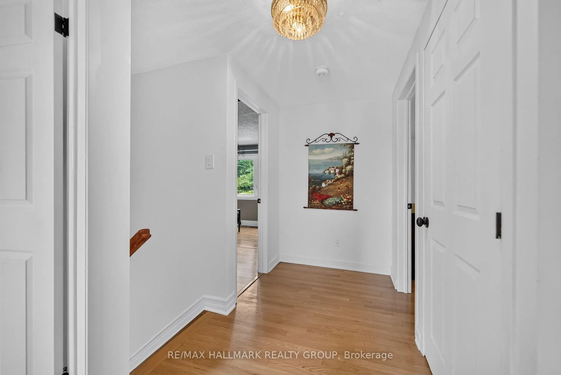 Photo 20 of 1064 Moffatt Drive, Ottawa, Cumberland Ridge — HOMEH