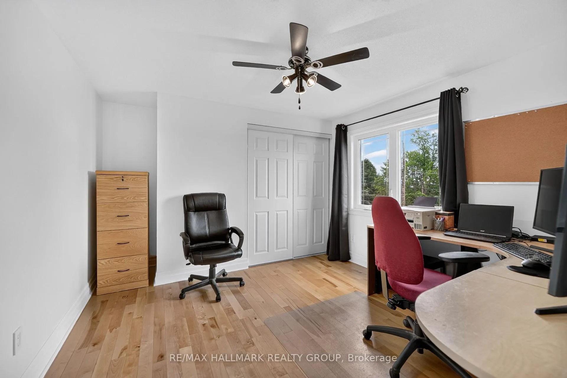 Photo 24 of 1064 Moffatt Drive, Ottawa, Cumberland Ridge — HOMEH