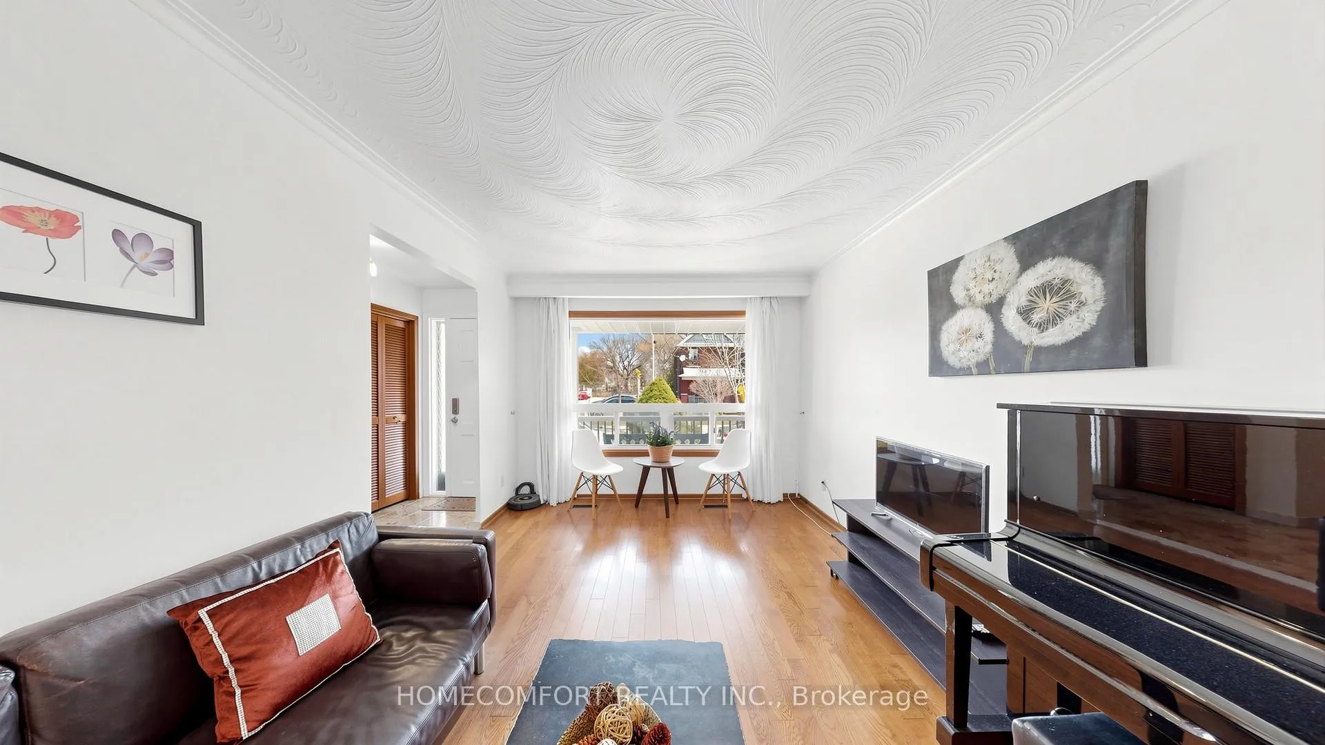 Photo 6 of 76 Barrington Avenue, Toronto, Woodbine-Lumsden — HOMEH