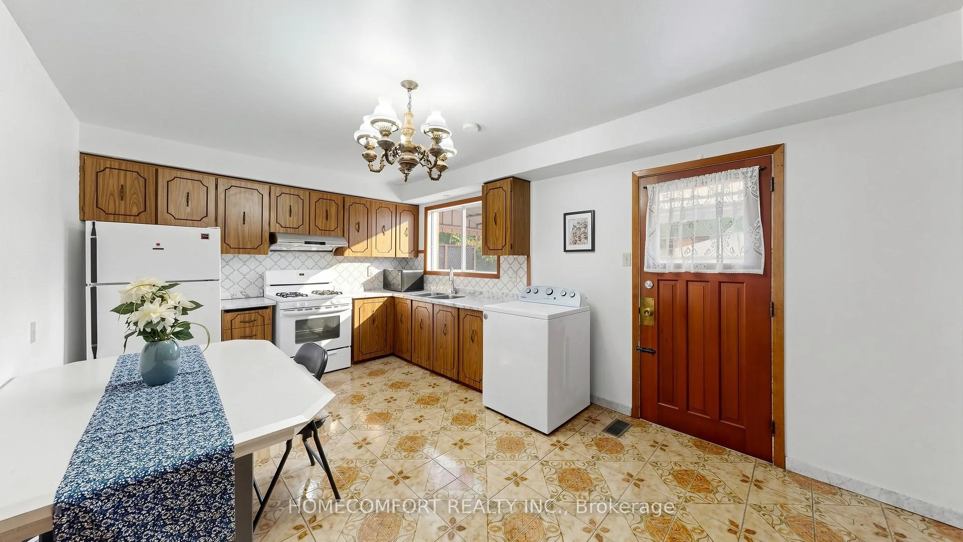 Photo 18 of 76 Barrington Avenue, Toronto, Woodbine-Lumsden — HOMEH