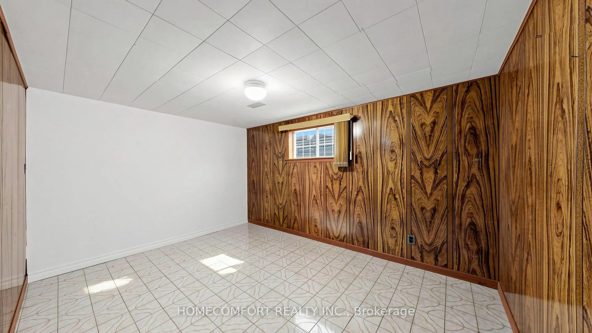 Photo 37 of 76 Barrington Avenue, Toronto, Woodbine-Lumsden — HOMEH