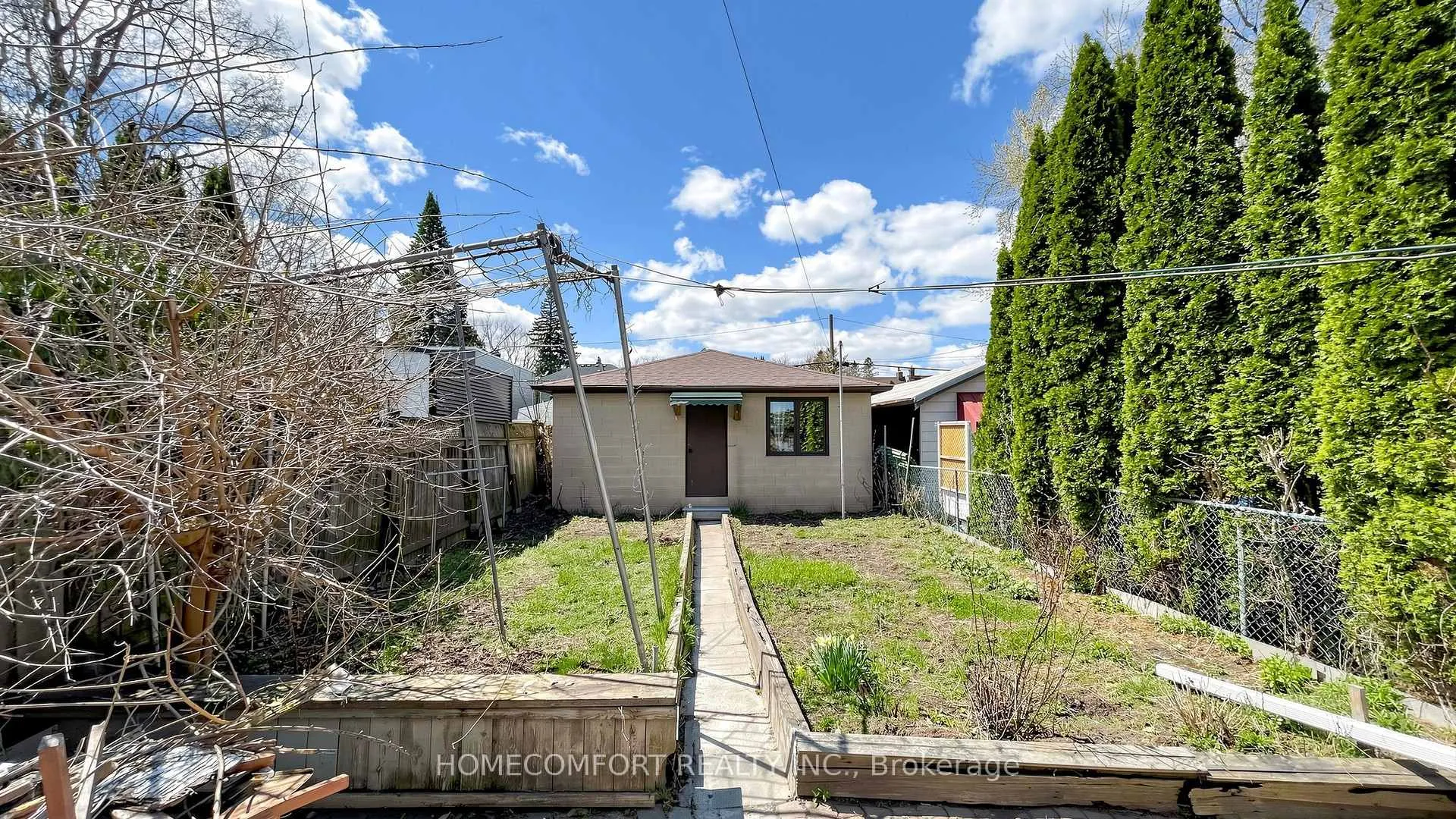 Photo 46 of 76 Barrington Avenue, Toronto, Woodbine-Lumsden — HOMEH