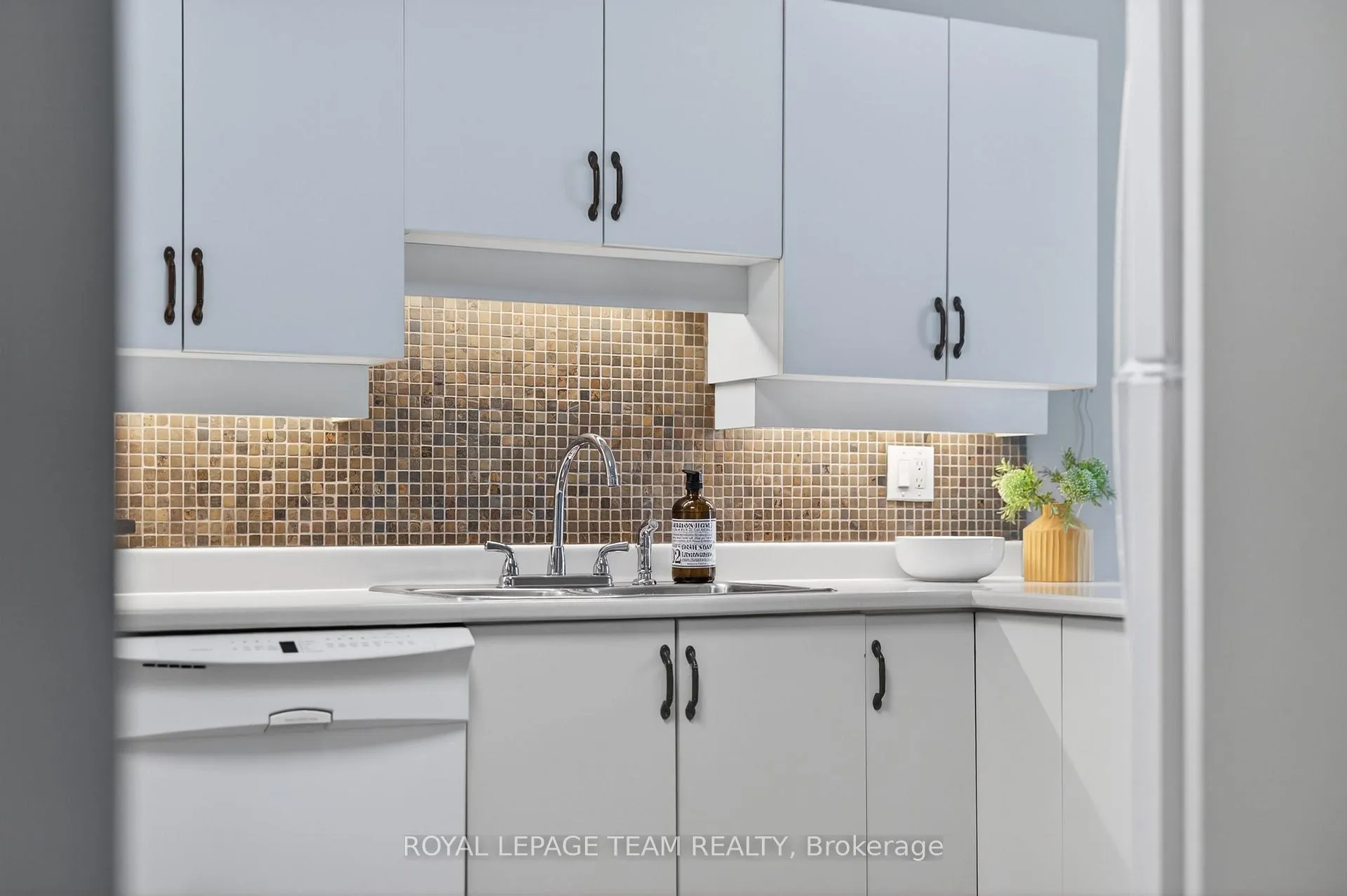 Photo 8 of Unit 31, 6 Grand Cedar Court, Ottawa, Stittsville (Central) — HOMEH