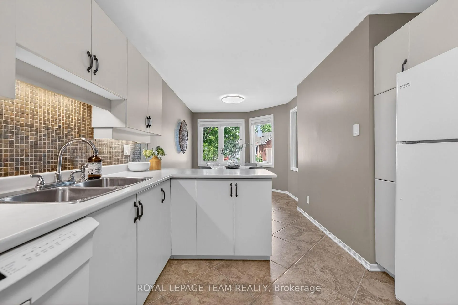 Photo 29 of Unit 31, 6 Grand Cedar Court, Ottawa, Stittsville (Central) — HOMEH