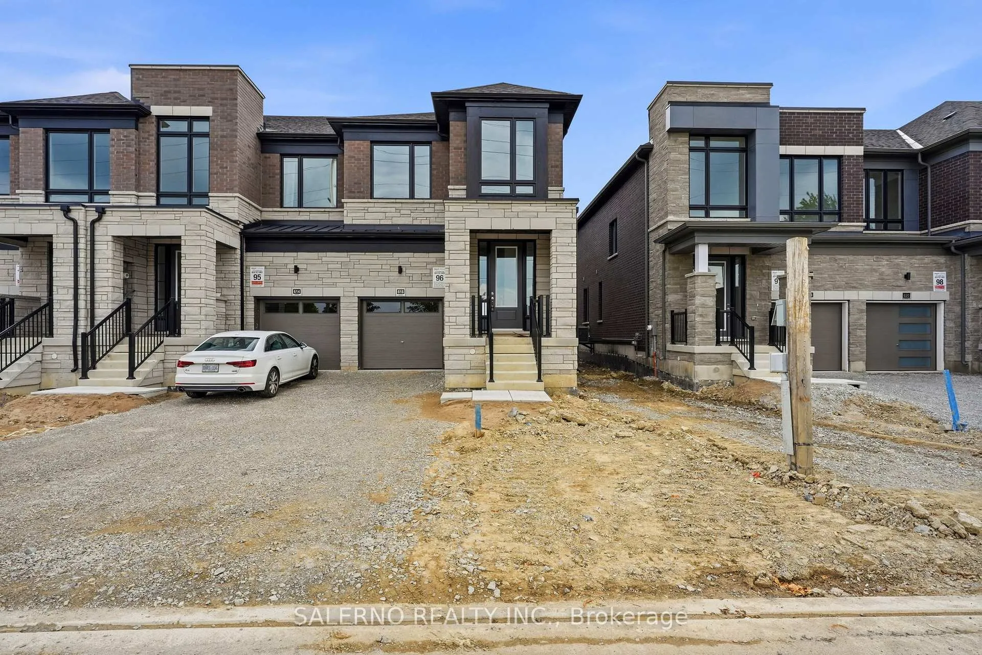 Photo 1 of 616 Glasgow Road, Caledon, Bolton West — HOMEH