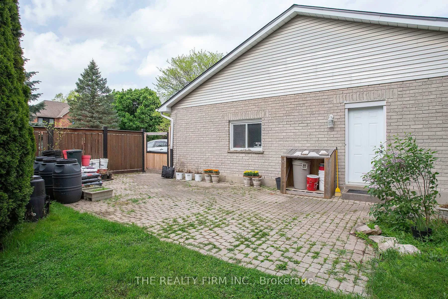 Photo 42 of 169 Whiteacres Drive, London, North F — HOMEH