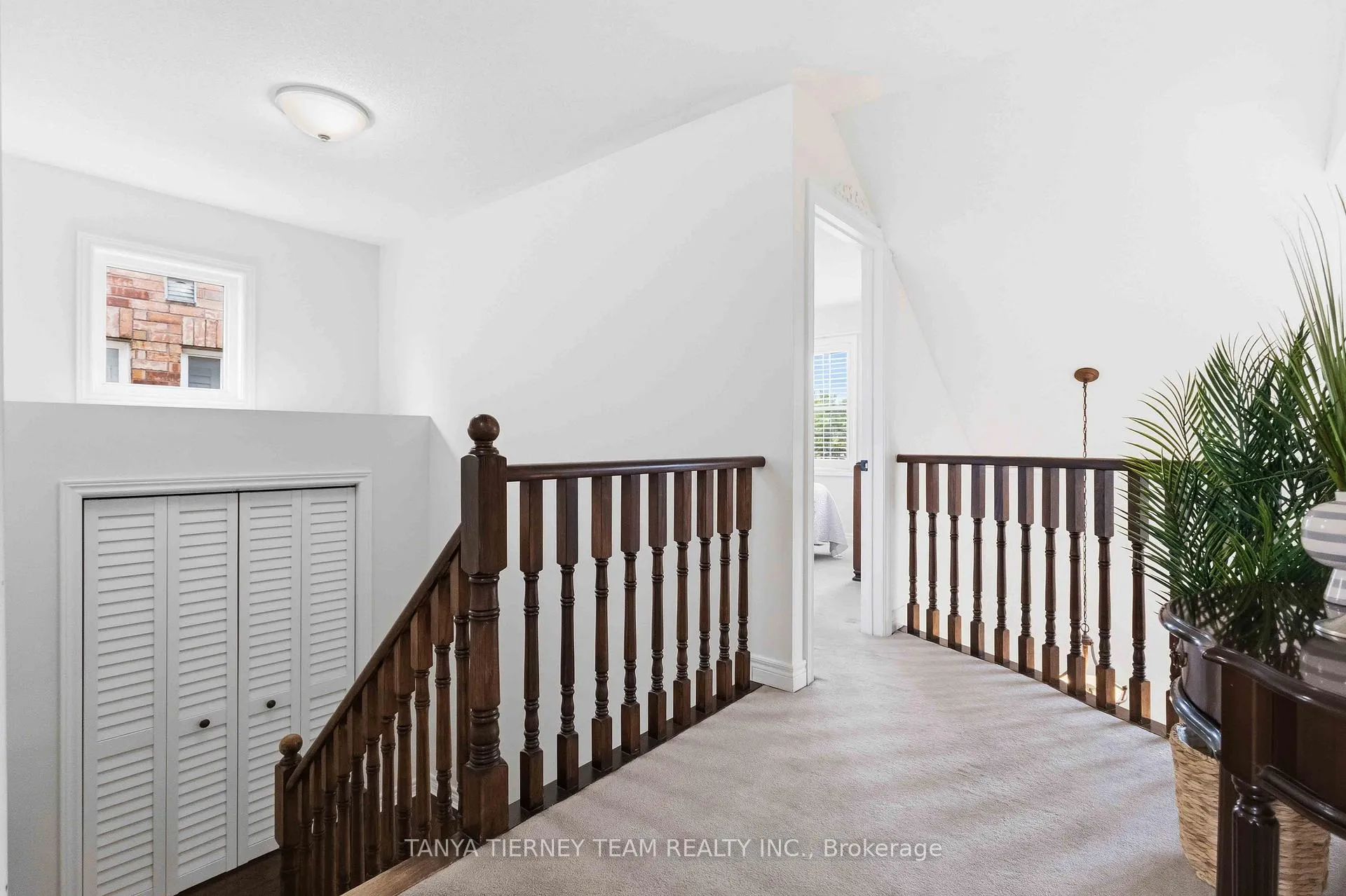Photo 26 of 64 Tunney Place, Whitby, Brooklin — HOMEH