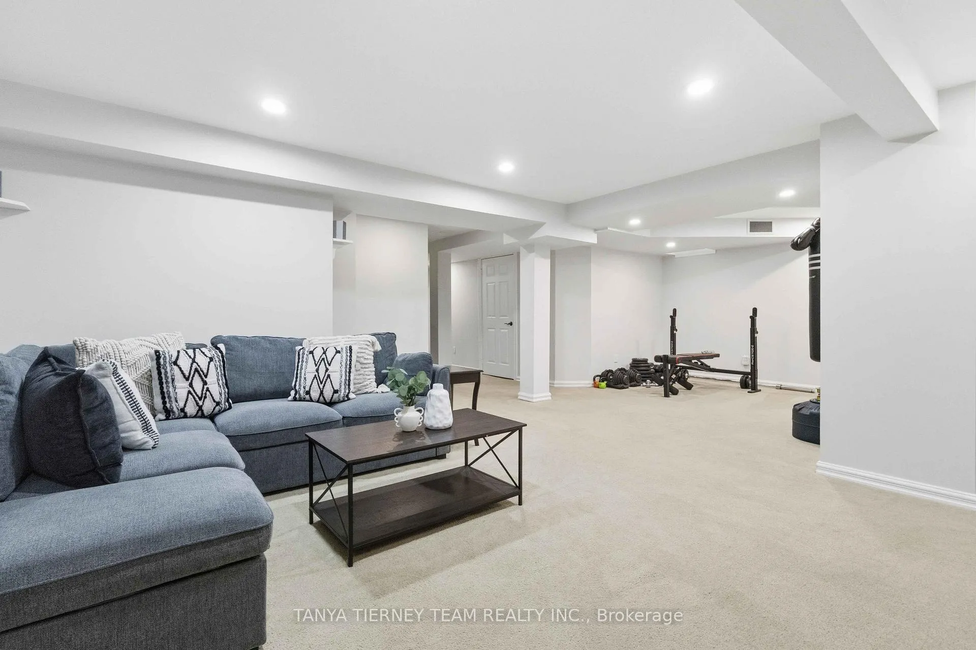 Photo 40 of 64 Tunney Place, Whitby, Brooklin — HOMEH