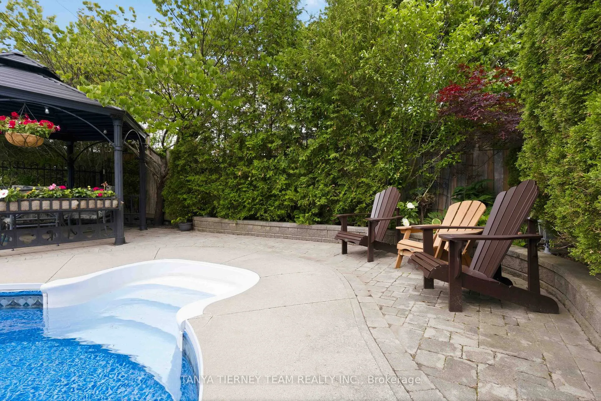 Photo 48 of 64 Tunney Place, Whitby, Brooklin — HOMEH