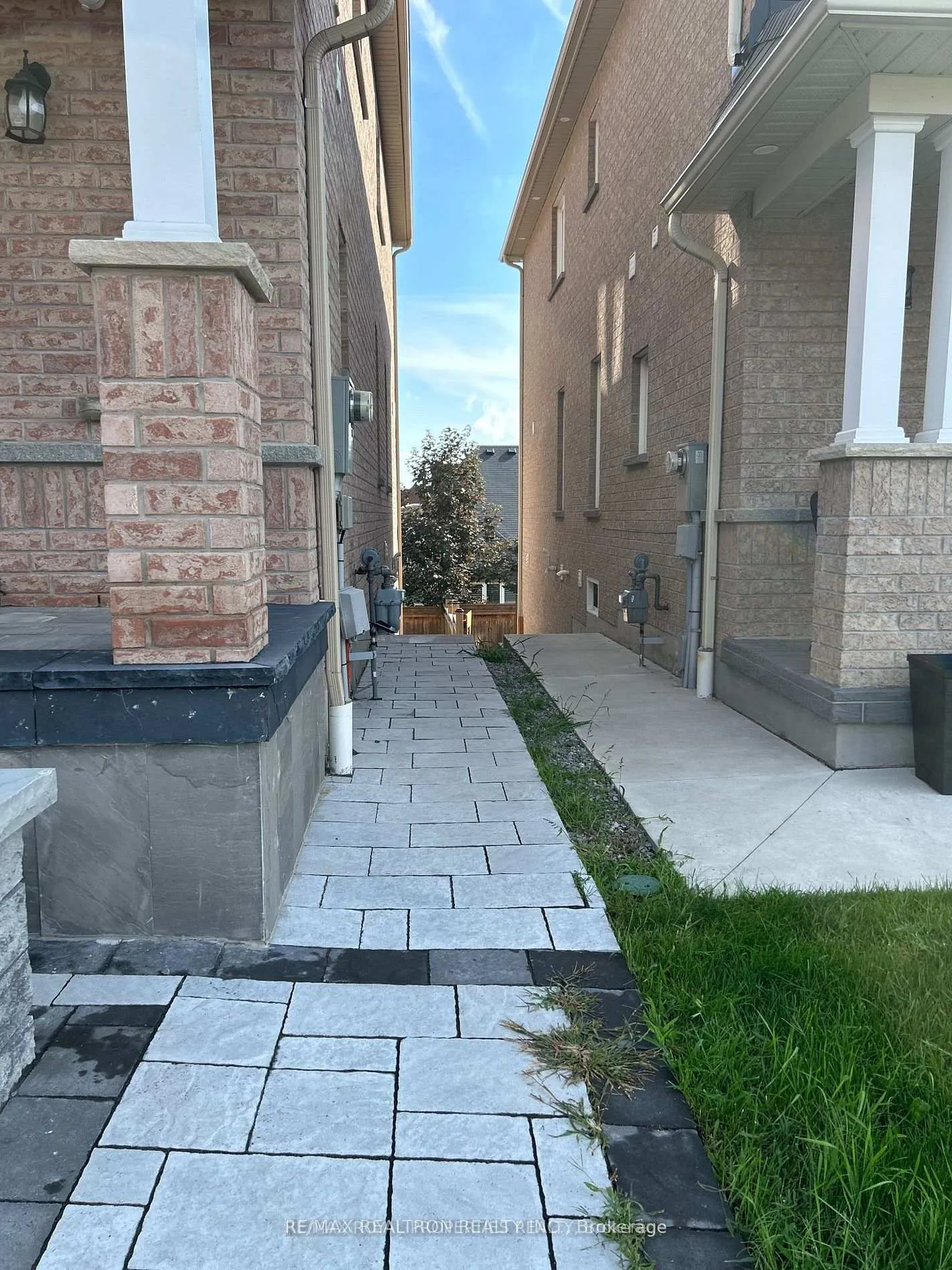 Photo 2 of Unit Basement, 9 Keith-Wright Crescent, Ajax, Northeast Ajax — HOMEH