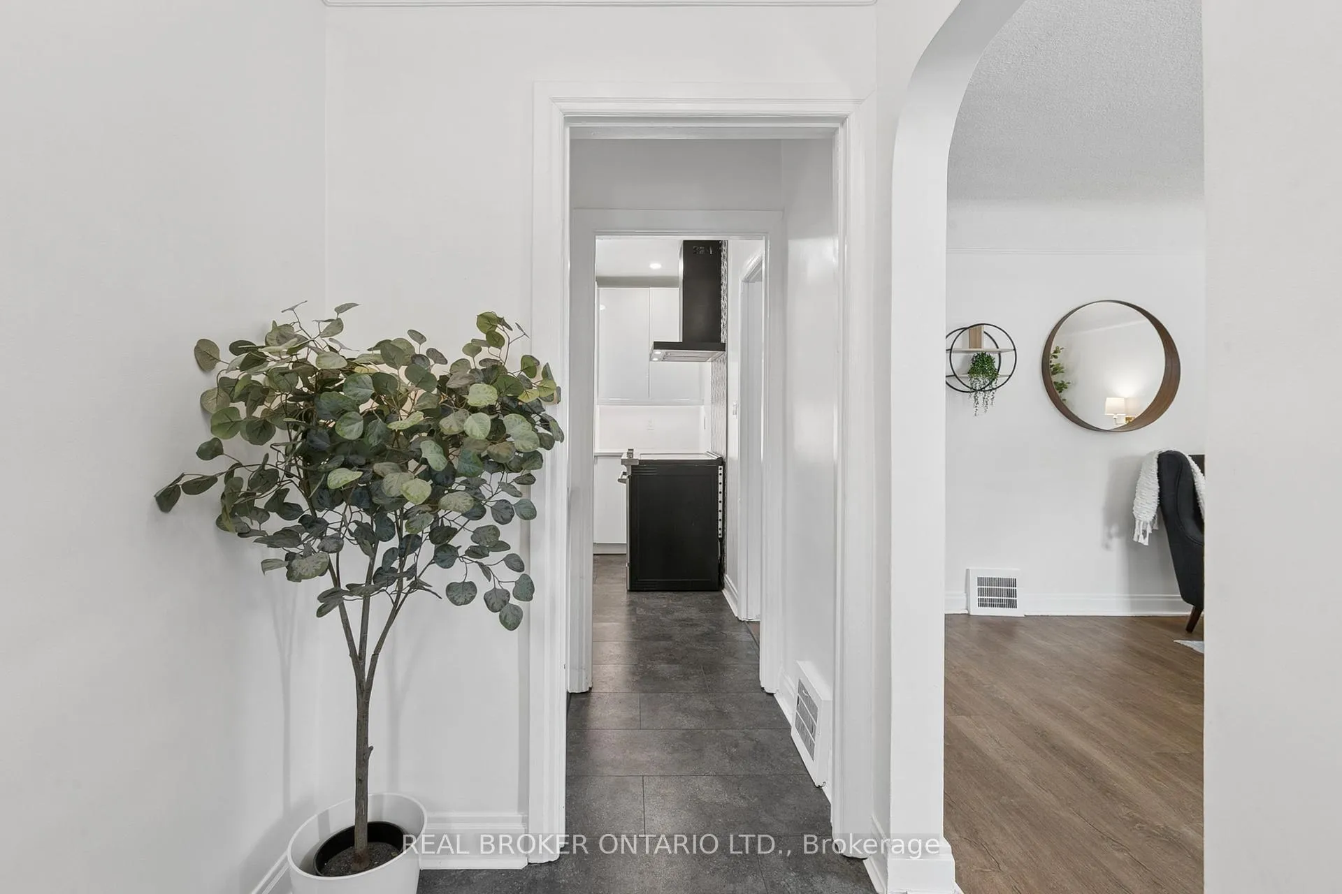 Photo 8 of 209 Bedford Road, Kitchener — HOMEH
