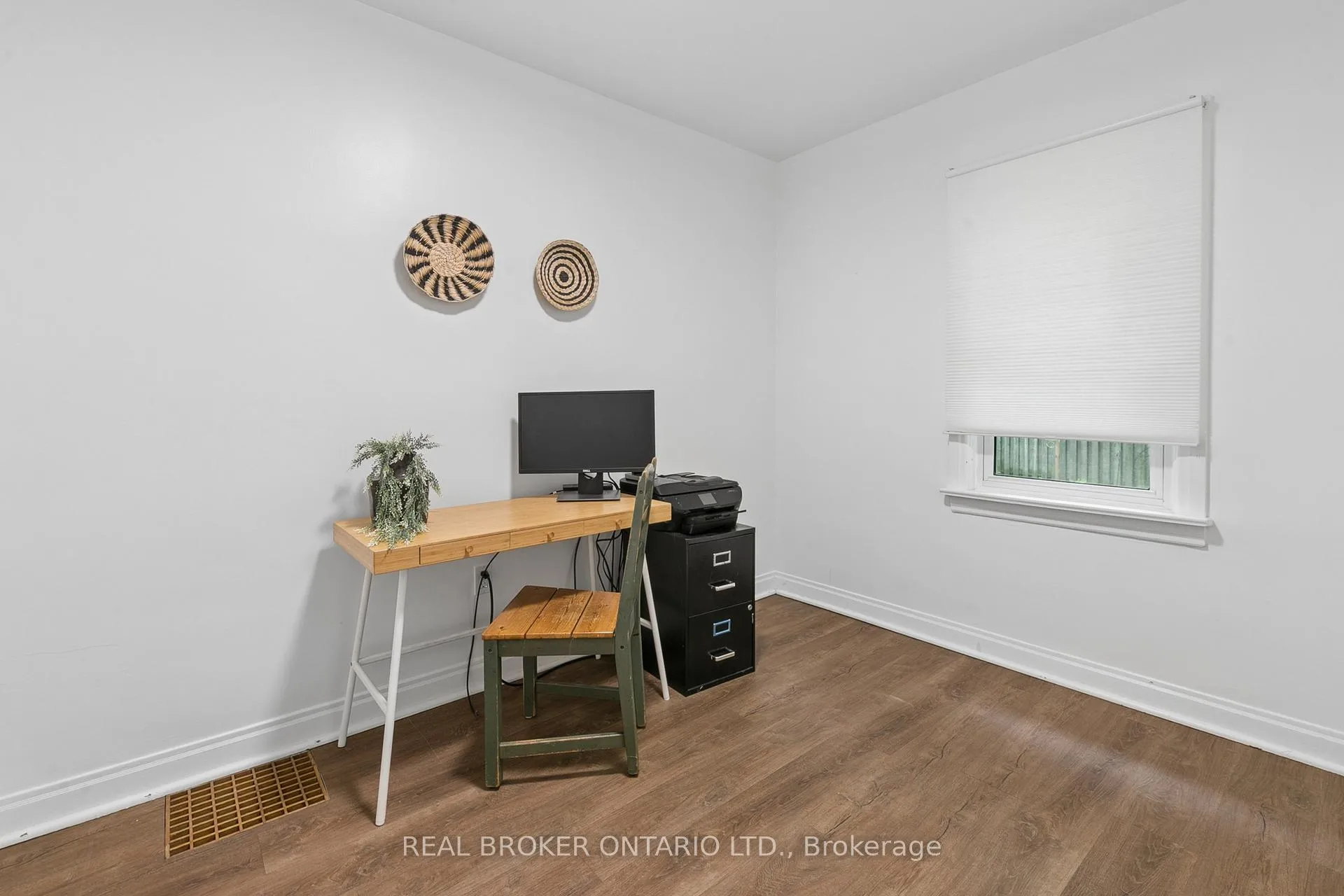 Photo 19 of 209 Bedford Road, Kitchener — HOMEH