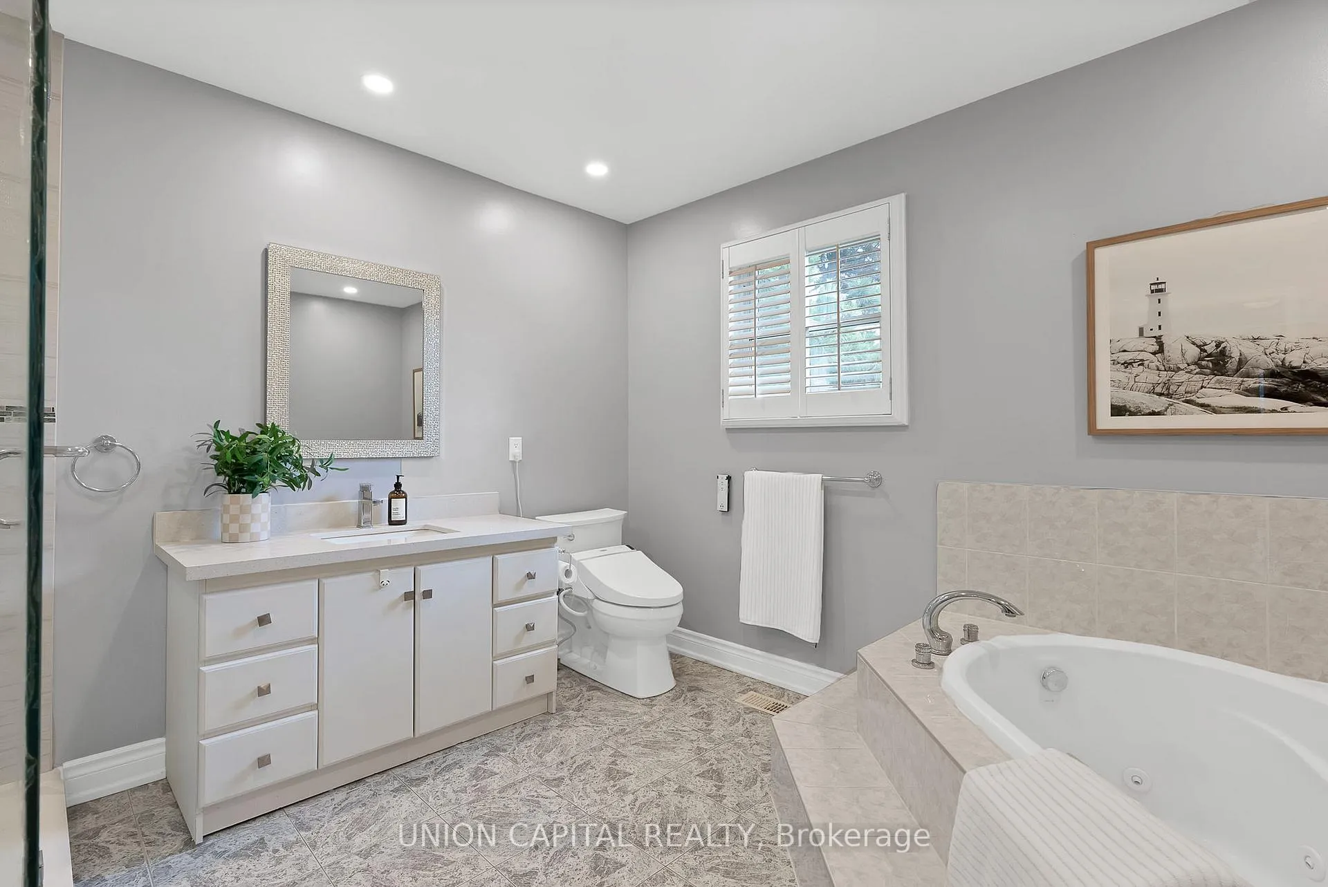Photo 27 of 35 Mccarty Crescent, Markham, Markham Village — HOMEH