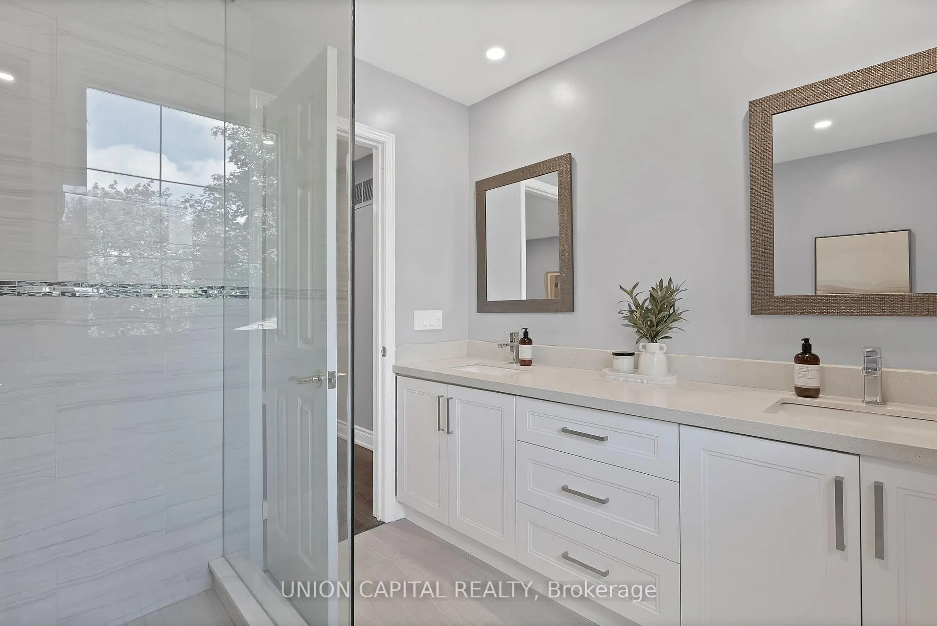 Photo 34 of 35 Mccarty Crescent, Markham, Markham Village — HOMEH