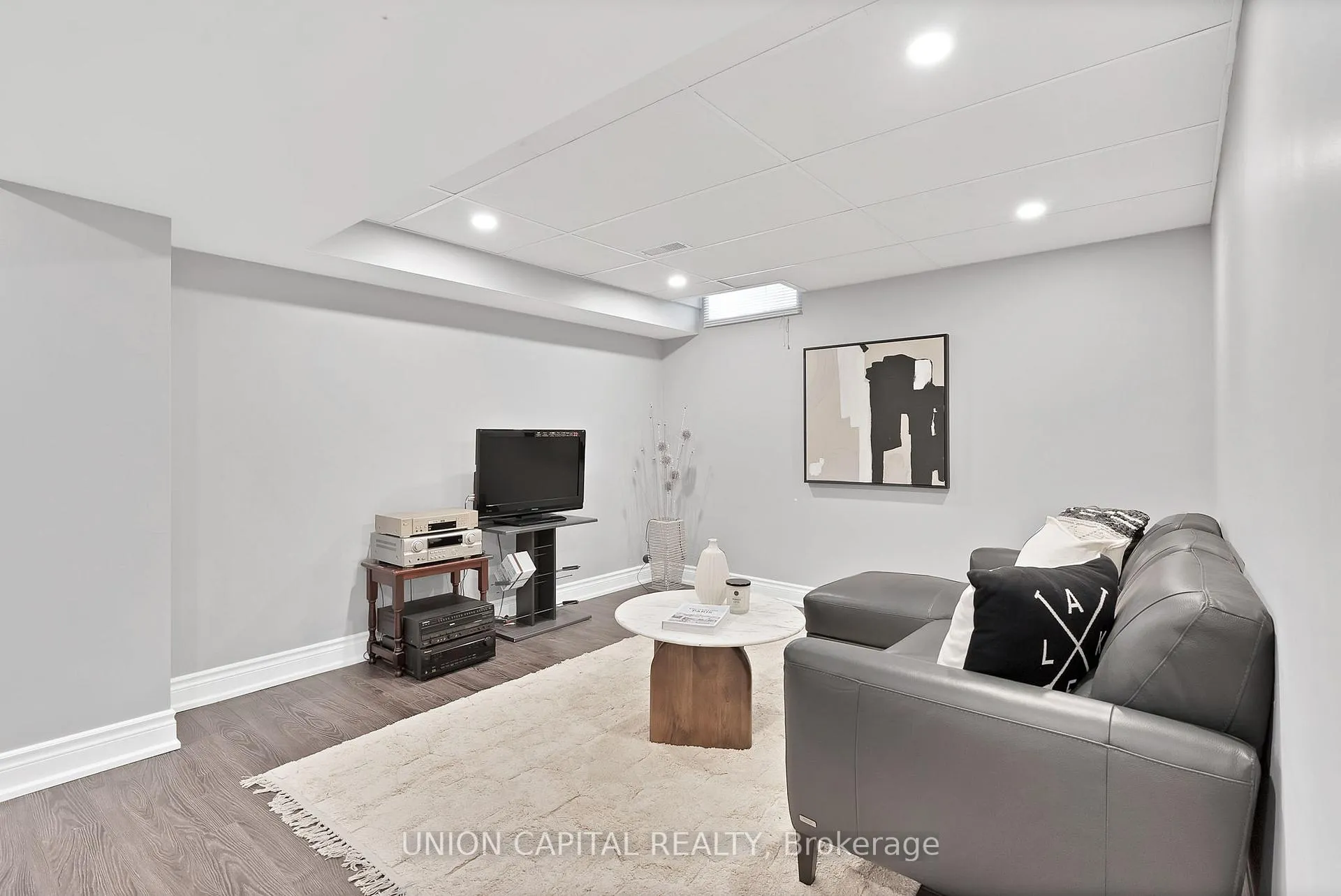 Photo 42 of 35 Mccarty Crescent, Markham, Markham Village — HOMEH