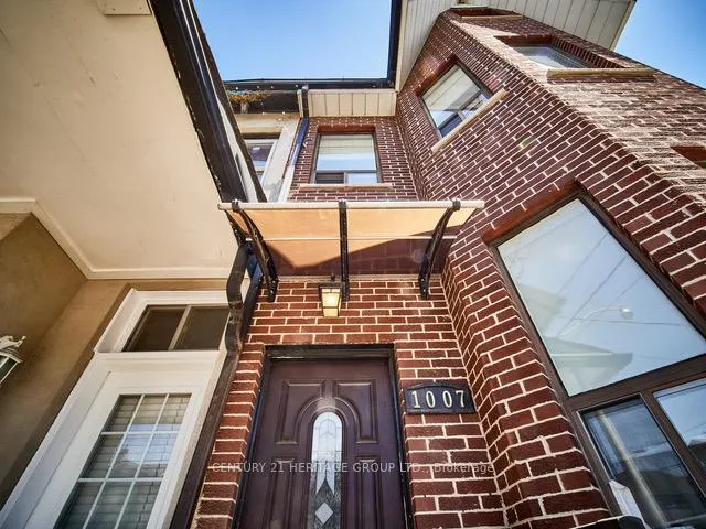 Photo 2 of Unit 3, 1007 Bathurst Street, Toronto, The Annex — HOMEH