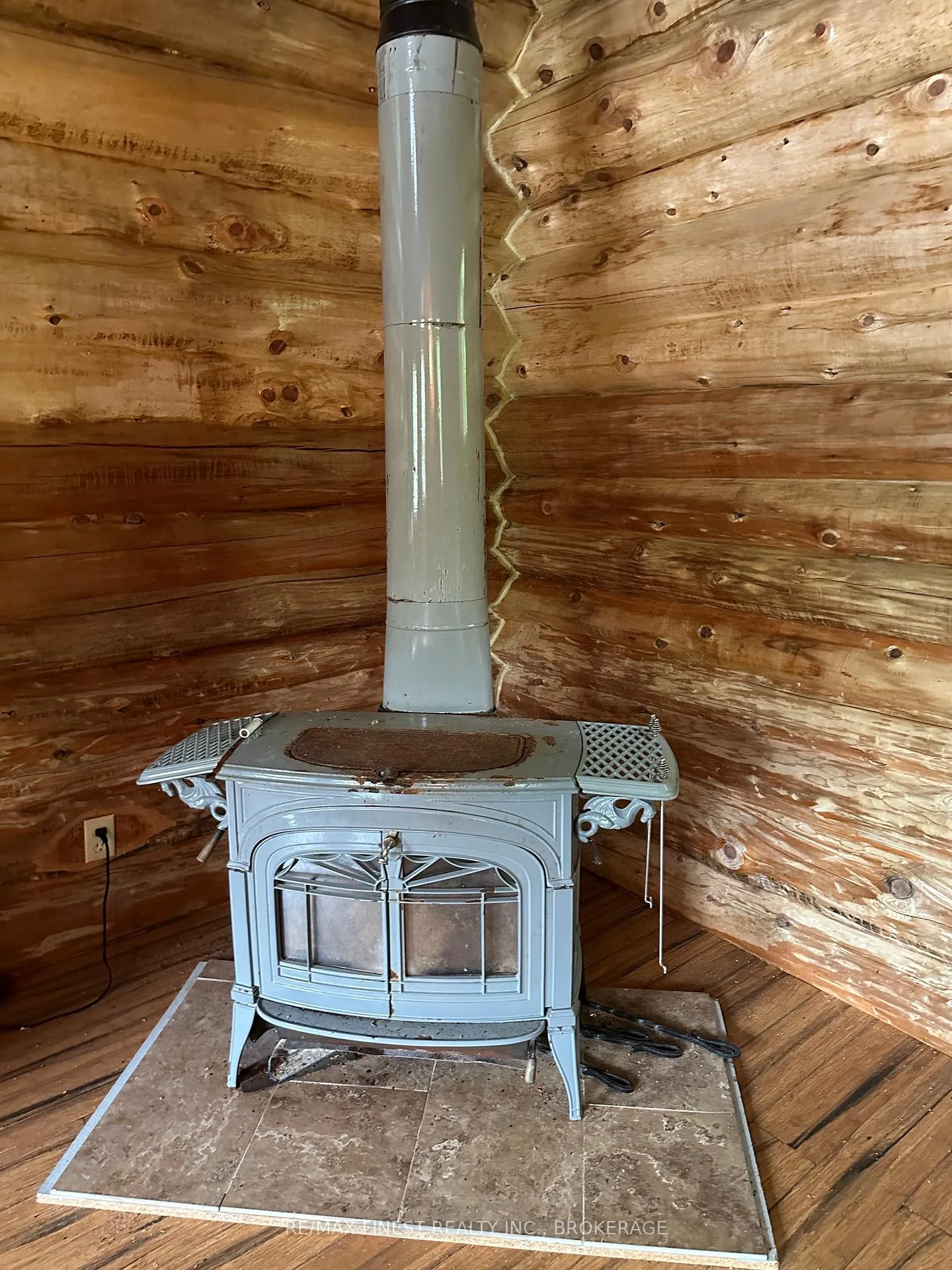Photo 4 of 1213 Clement Road, Frontenac, Frontenac Centre — HOMEH