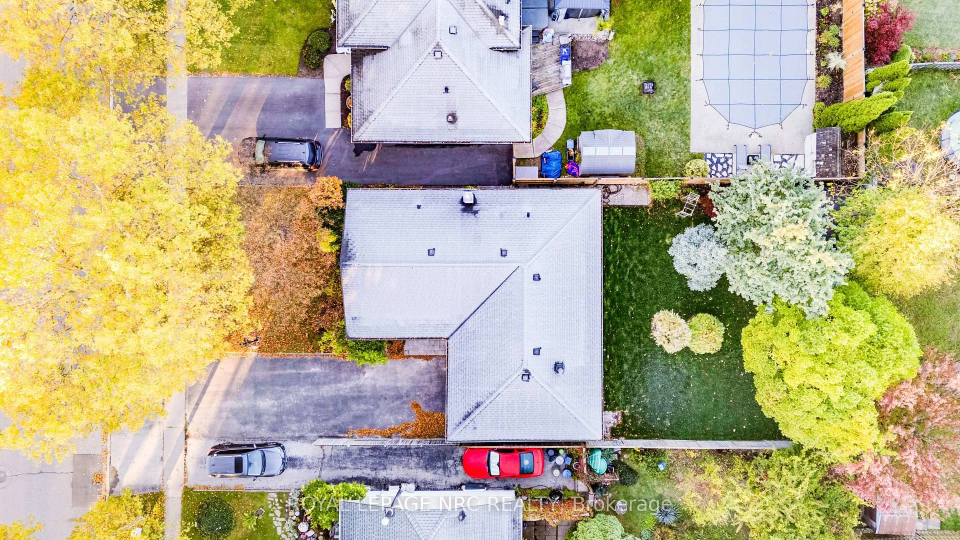 Photo 24 of 7061 Dolphin Street, Niagara Falls, Morrison — HOMEH