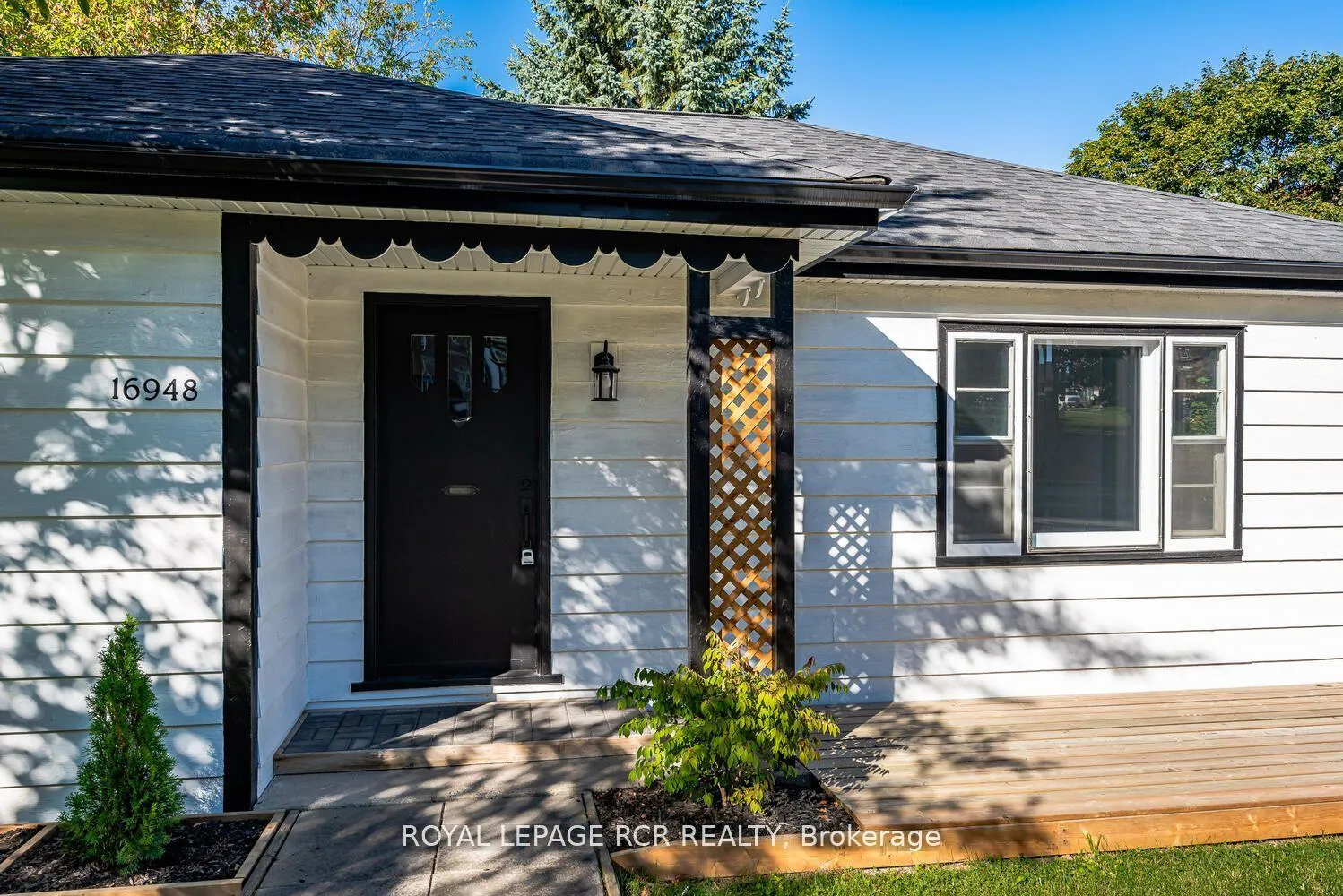 Photo 3 of 16948 Bayview Avenue, Newmarket, Central Newmarket — HOMEH