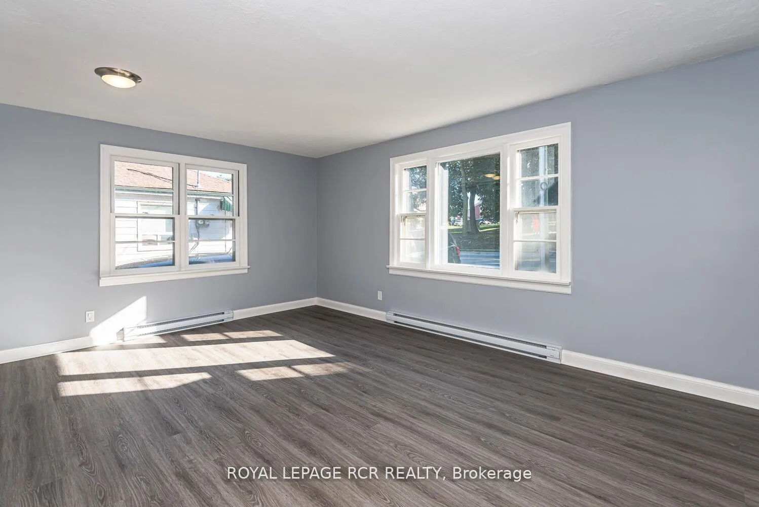 Photo 5 of 16948 Bayview Avenue, Newmarket, Central Newmarket — HOMEH