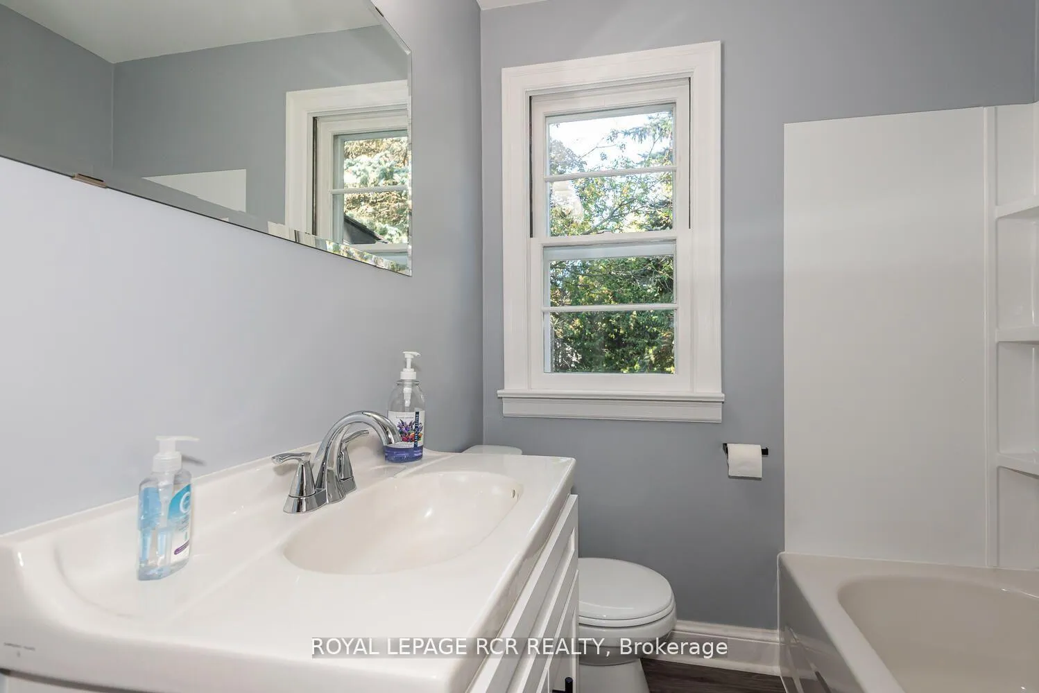 Photo 19 of 16948 Bayview Avenue, Newmarket, Central Newmarket — HOMEH