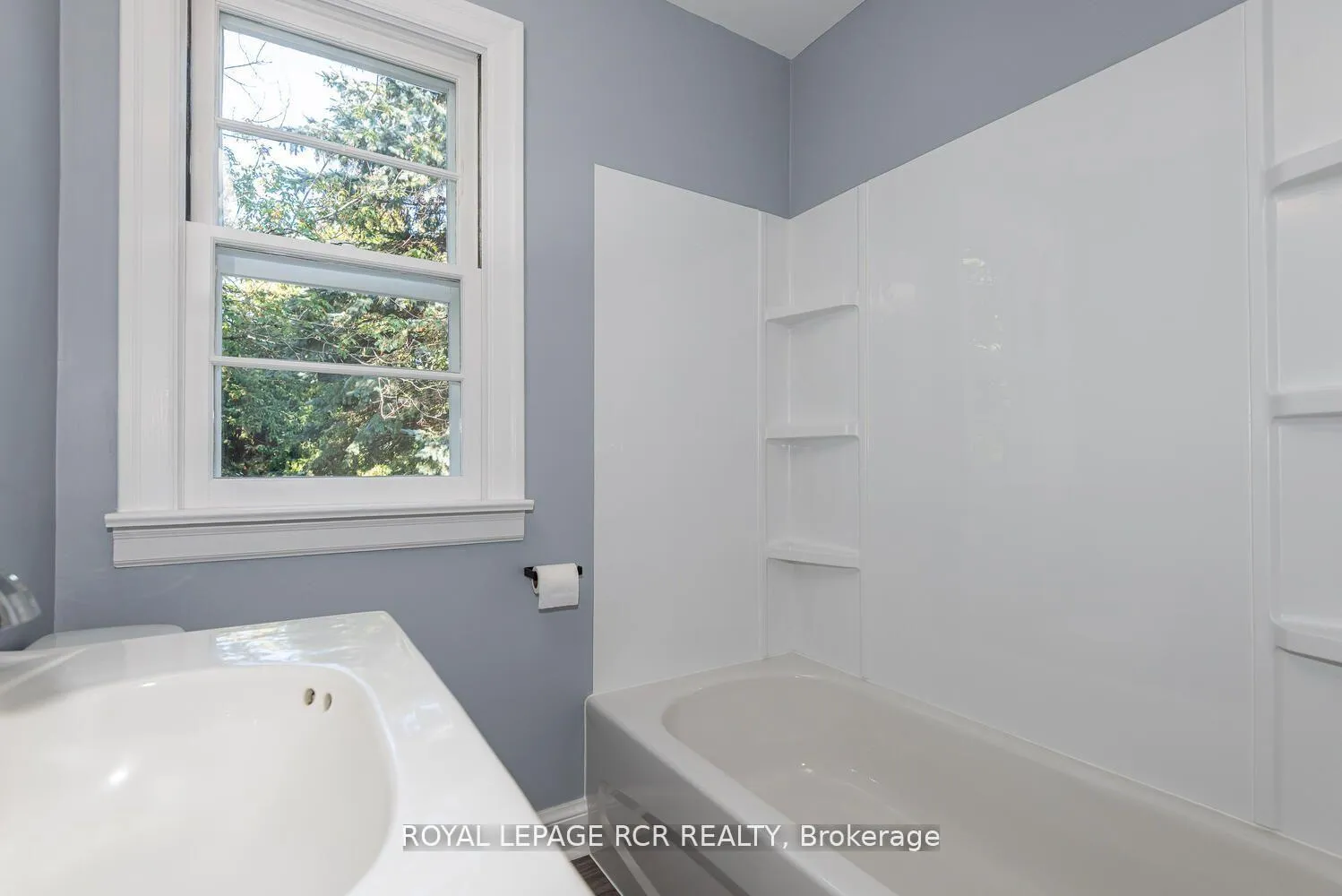 Photo 20 of 16948 Bayview Avenue, Newmarket, Central Newmarket — HOMEH